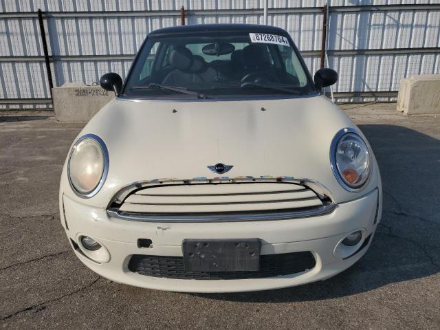 WMWMF33599TU75759 - 2009 MINI COOPER BEIGE photo 5