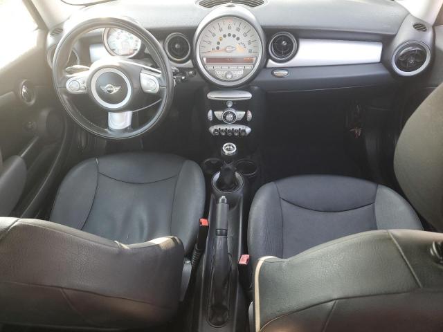 WMWMF33599TU75759 - 2009 MINI COOPER BEIGE photo 8