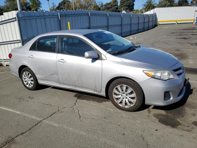 2T1BU4EE4CC796481 - 2012 TOYOTA COROLLA BASE SILVER photo 4