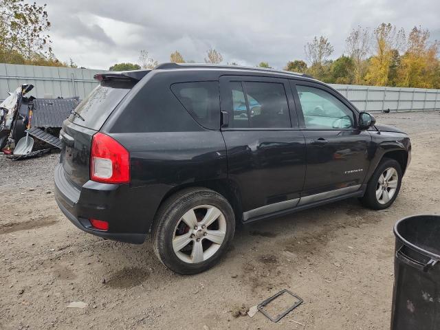 1J4NF1FB0BD135228 - 2011 JEEP COMPASS SPORT შავი ფოტო 3