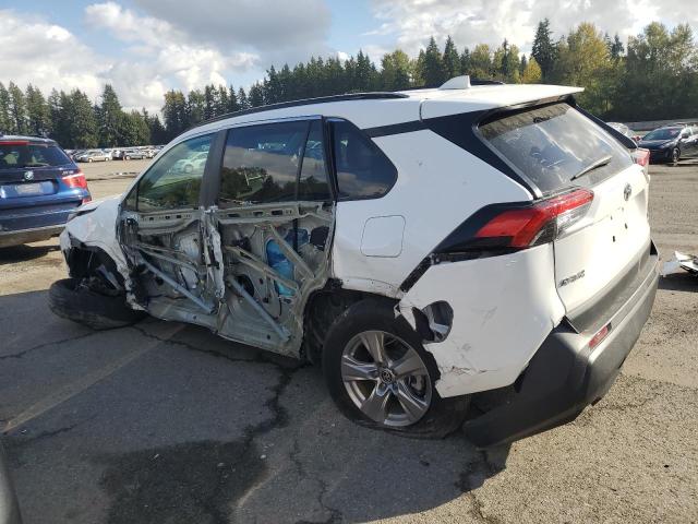 2T3P1RFV9PW382618 - 2023 TOYOTA RAV4 XLE WHITE photo 2