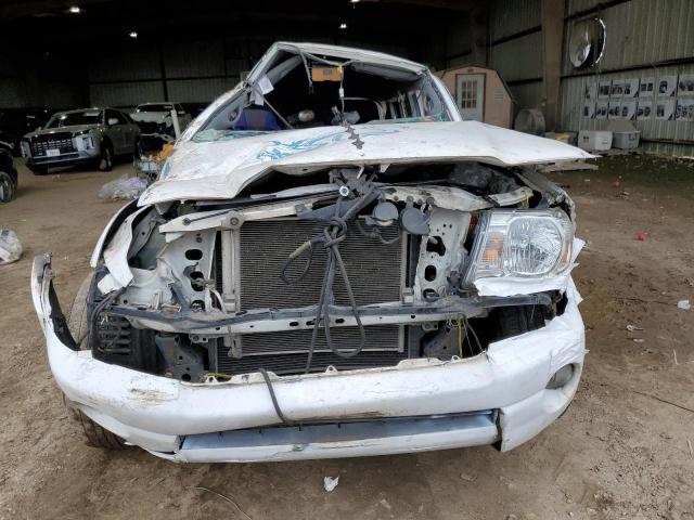 5TFJU4GN1BX005574 - 2011 TOYOTA TACOMA DOUBLE CAB PRERUNNER WHITE photo 5