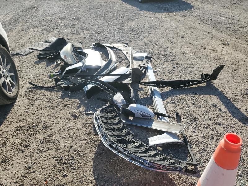 5GAKRAKD6GJ148468 - 2016 BUICK ENCLAVE WHITE photo 13