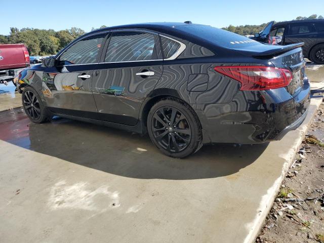 1N4AL3AP3JC270404 - 2018 NISSAN ALTIMA 2.5 შავი ფოტო 2