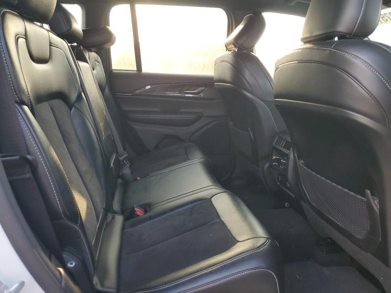 1C4RJHAG6P8702897 - 2023 JEEP GRAND CHEROKEE LAREDO WHITE photo 10