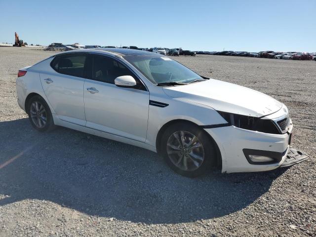 5XXGN4A75CG086802 - 2012 KIA OPTIMA EX Weiß Foto 4