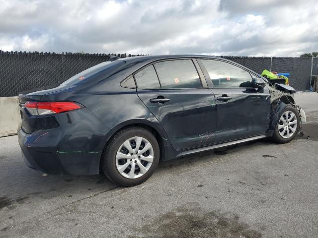 5YFEPMAE4MP211555 - 2021 TOYOTA COROLLA LE BLACK photo 3