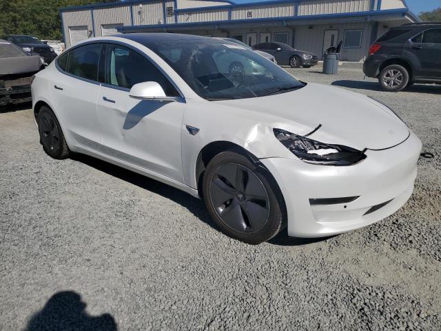 5YJ3E1EA0KF326617 - 2019 TESLA MODEL 3 WHITE photo 4