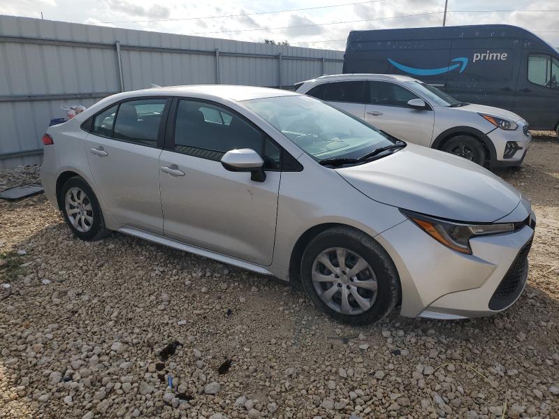 5YFEPMAE3MP243154 - 2021 TOYOTA COROLLA LE SILVER photo 4