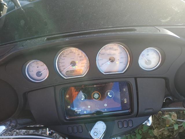 1HD1KBC10PB628796 - 2023 HARLEY-DAVIDSON FLHX 银色 照片 7