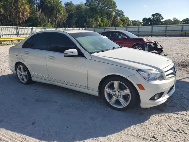 WDDGF5EB1AR123460 - 2010 MERCEDES-BENZ C 300 WHITE photo 4