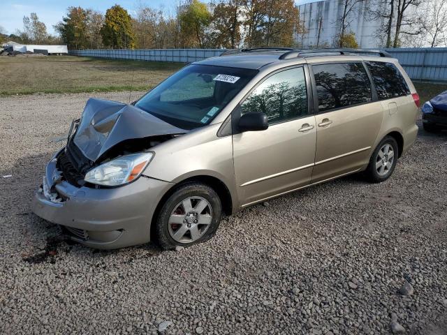 2004 TOYOTA SIENNA CE, null