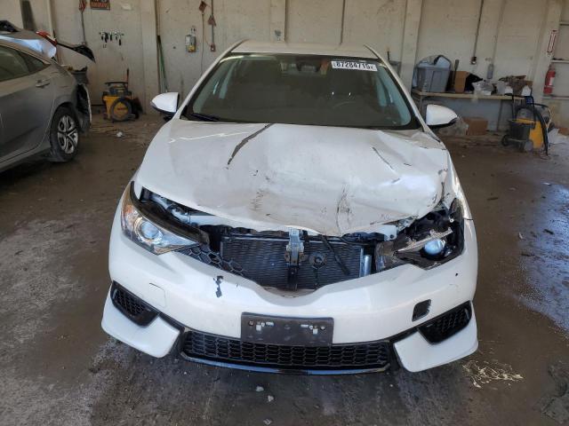 JTNKARJE7HJ530911 - 2017 TOYOTA COROLLA IM Белый фото 5