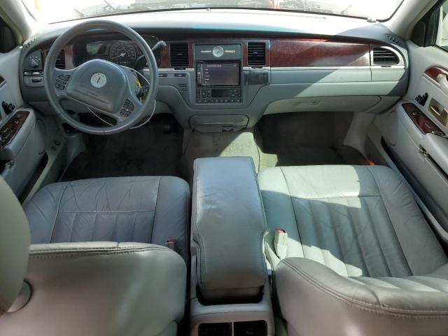 1LNHM81W14Y633747 - 2004 LINCOLN TOWN CAR EXECUTIVE WHITE photo 8