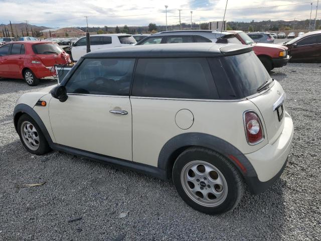 WMWSU3C55DT686253 - 2013 MINI COOPER CREAM photo 2