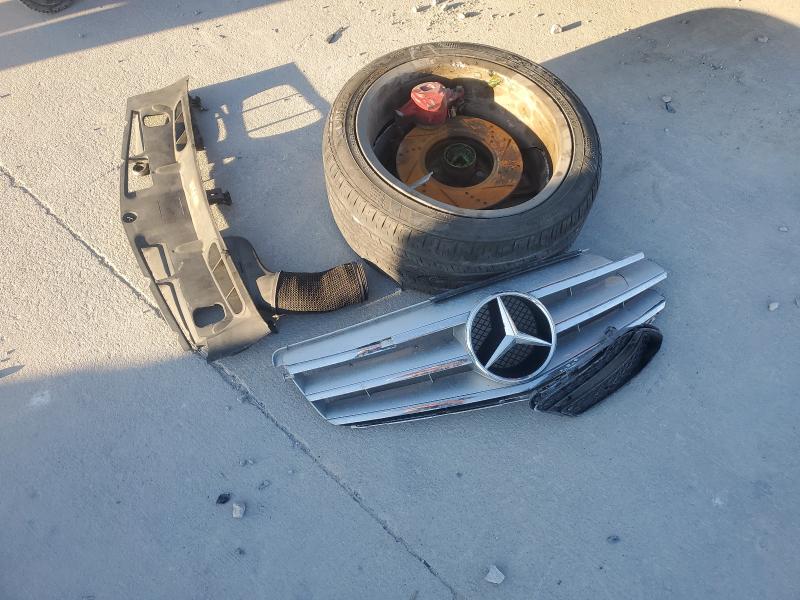 WDDGF5EB6BF638991 - 2011 MERCEDES-BENZ C 300 BLACK photo 12