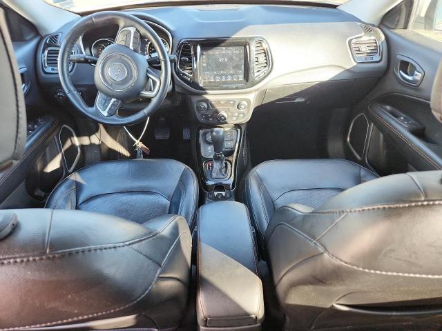 3C4NJDCB2KT683011 - 2019 JEEP COMPASS LIMITED Biały zdjęcie 8