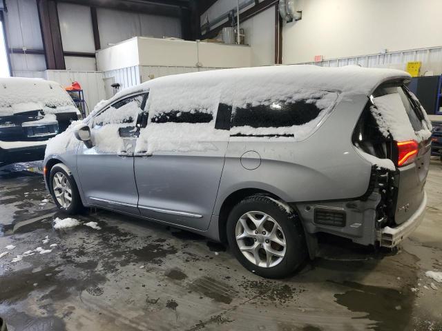 2C4RC1EG7LR109978 - 2020 CHRYSLER PACIFICA TOURING L PLUS SILVER photo 2