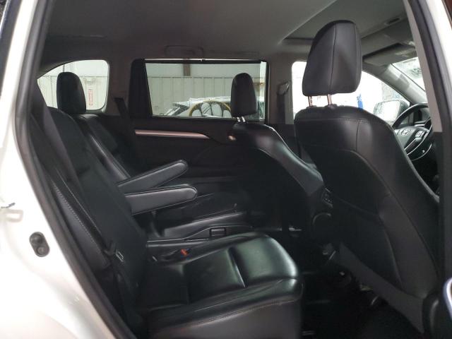 5TDJKRFH3FS223347 - 2015 TOYOTA HIGHLANDER XLE WHITE photo 11