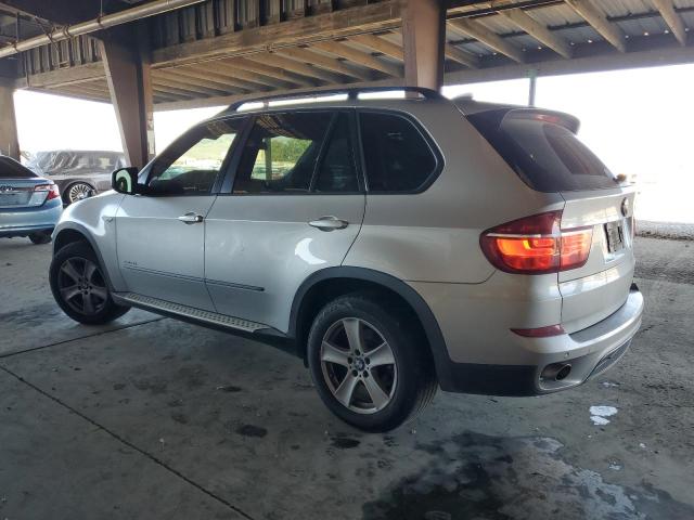 5UXZW0C54BL368470 - 2011 BMW X5 XDRIVE35D SILVER photo 2