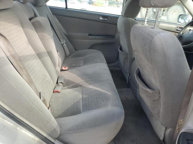4T1BF32K35U105246 - 2005 TOYOTA CAMRY LE 银色 照片 10