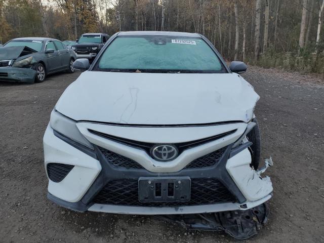 4T1B61HK6KU242009 - 2019 TOYOTA CAMRY XSE Blanco foto 5