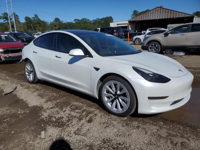 5YJ3E1EA3MF915700 - 2021 TESLA MODEL 3 WHITE photo 4