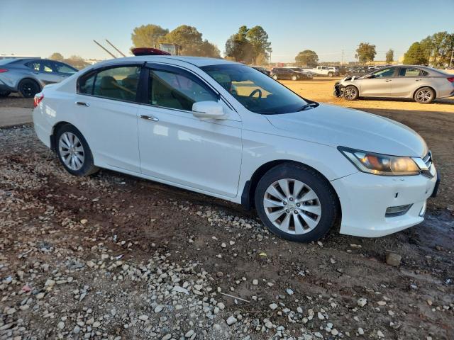 1HGCR2F82DA126695 - 2013 HONDA ACCORD EXL WHITE photo 4