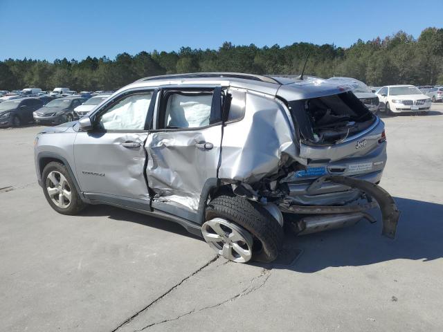 3C4NJCBB8JT228903 - 2018 JEEP COMPASS LATITUDE SILVER photo 2