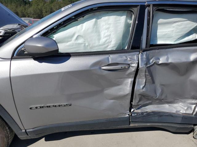 3C4NJCBB8JT228903 - 2018 JEEP COMPASS LATITUDE SILVER photo 7