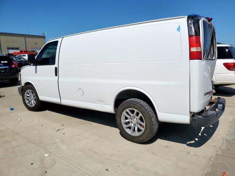 1GCSGAFXXD1175676 - 2013 CHEVROLET EXPRESS G1 WHITE photo 2