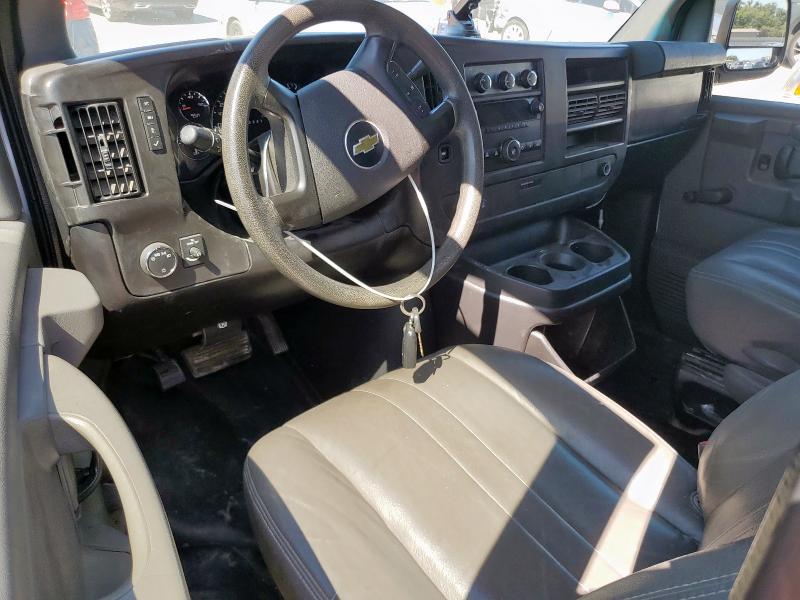 1GCSGAFXXD1175676 - 2013 CHEVROLET EXPRESS G1 WHITE photo 8