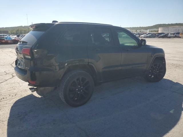 1C4RJFAG8JC435917 - 2018 JEEP GRAND CHER LAREDO შავი ფოტო 3