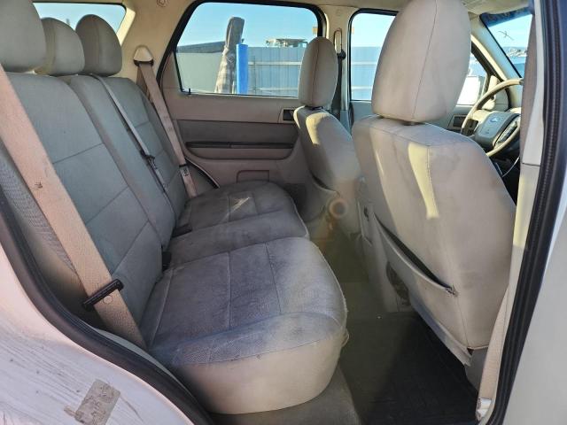 1FMCU9DG4AKC43020 - 2010 FORD ESCAPE XLT WHITE photo 11