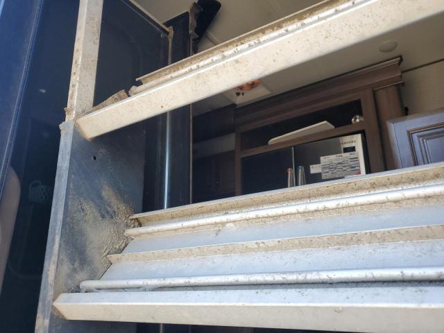 4YDF38323LE760540 - 2020 KEYSTONE AVALANCHE 白色 照片 6