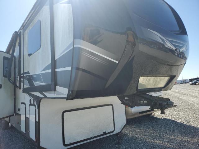 4YDF38323LE760540 - 2020 KEYSTONE AVALANCHE 白色 照片 7