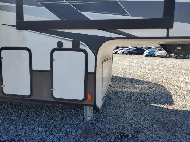 4YDF38323LE760540 - 2020 KEYSTONE AVALANCHE 白色 照片 8