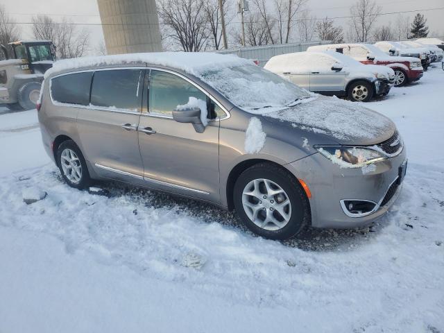 2C4RC1BG6HR538038 - 2017 CHRYSLER PACIFICA TOURING L TAN photo 4
