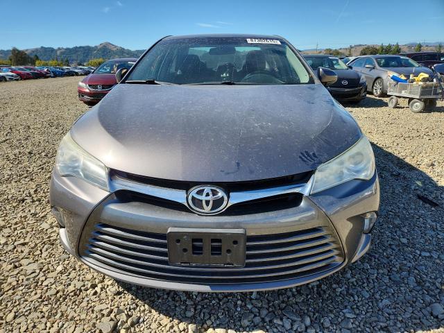 4T4BF1FK9FR470150 - 2015 TOYOTA CAMRY LE GRAY photo 5