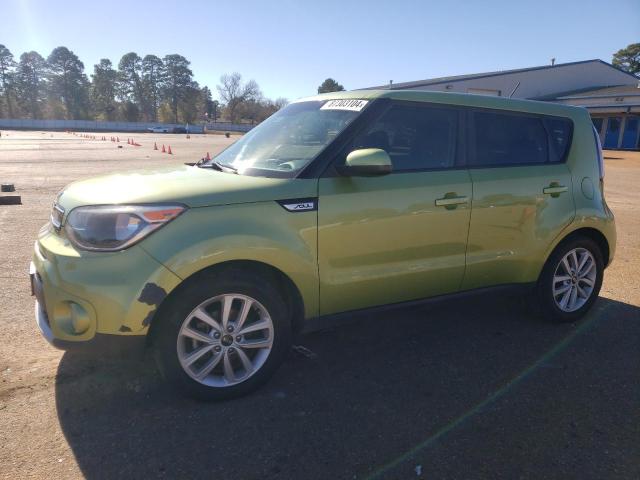 KNDJP3A52K7911775 - 2019 KIA SOUL + GREEN photo 1