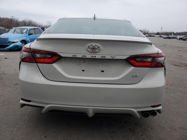 4T1T11AK9PU080901 - 2023 TOYOTA CAMRY SE NIGHT SHADE WHITE photo 6