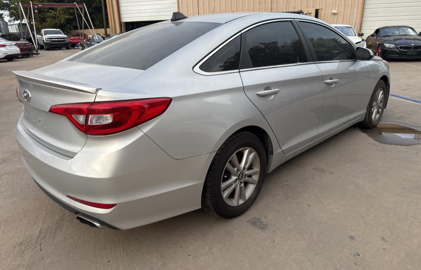 5NPE24AF9GH346779 - 2016 HYUNDAI SONATA SE SILVER photo 4