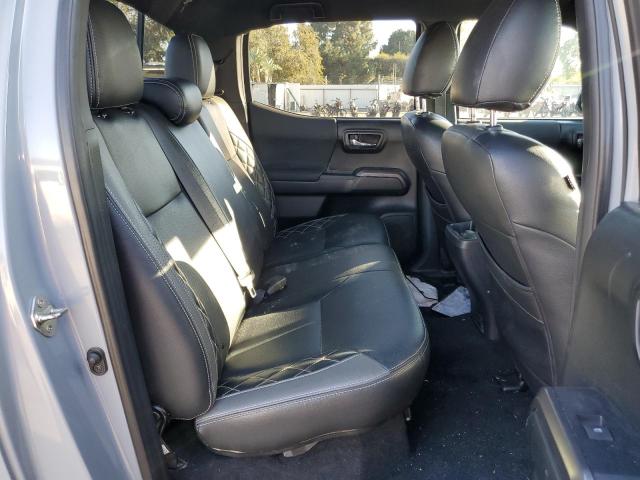 3TMDZ5BNXJM039822 - 2018 TOYOTA TACOMA DOUBLE CAB Gümüş foto 10