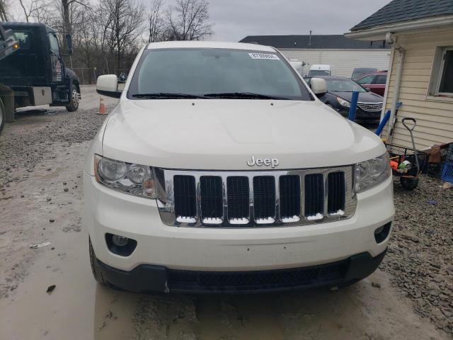 1J4RR4GG9BC535556 - 2011 JEEP GRAND CHER LAREDO WHITE photo 5