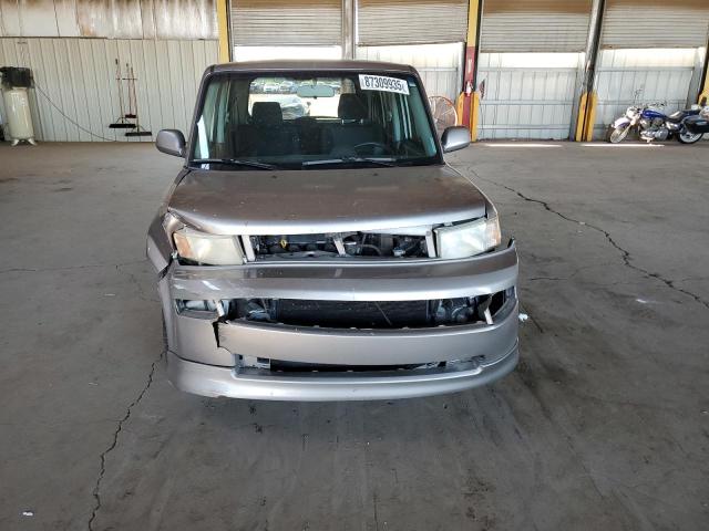 JTLKT334564083303 - 2006 TOYOTA SCION XB SILVER photo 5