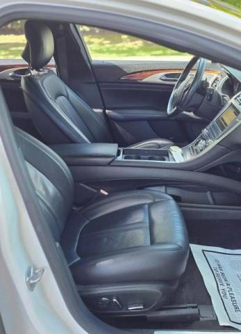 3LN6L5C97HR600899 - 2017 LINCOLN MKZ SELECT WHITE photo 5