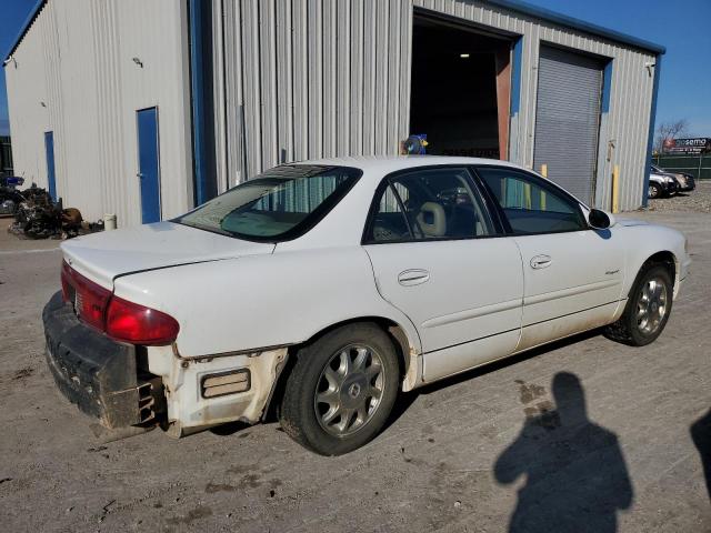 2G4WF5218W1553273 - 1998 BUICK REGAL GS WHITE photo 3