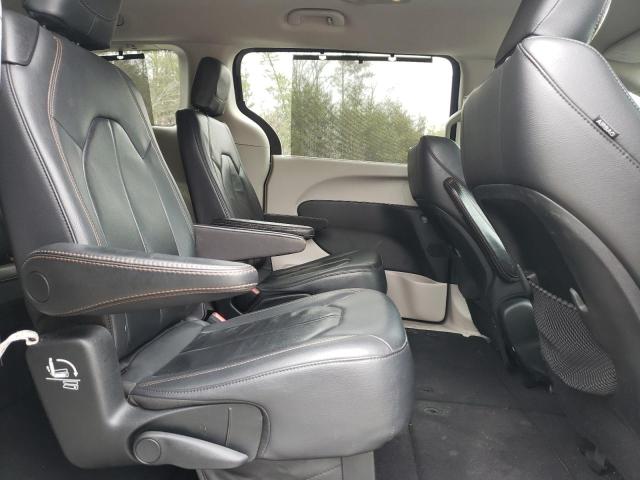 2C4RC1BG0HR784874 - 2017 CHRYSLER PACIFICA TOURING L BLACK photo 11