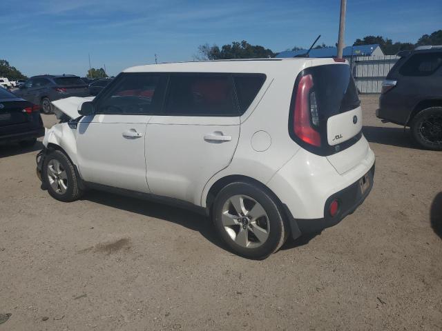 KNDJN2A23K7915842 - 2019 KIA SOUL თეთრი ფოტო 2