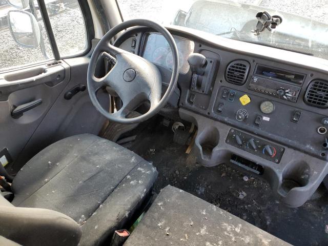 3ALACWFC9LDLY3162 - 2020 FREIGHTLINER M2 106 MEDIUM DUTY WHITE photo 8